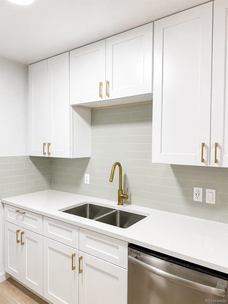 MLS Image #7 for 10702 e exposition avenue,aurora, Colorado