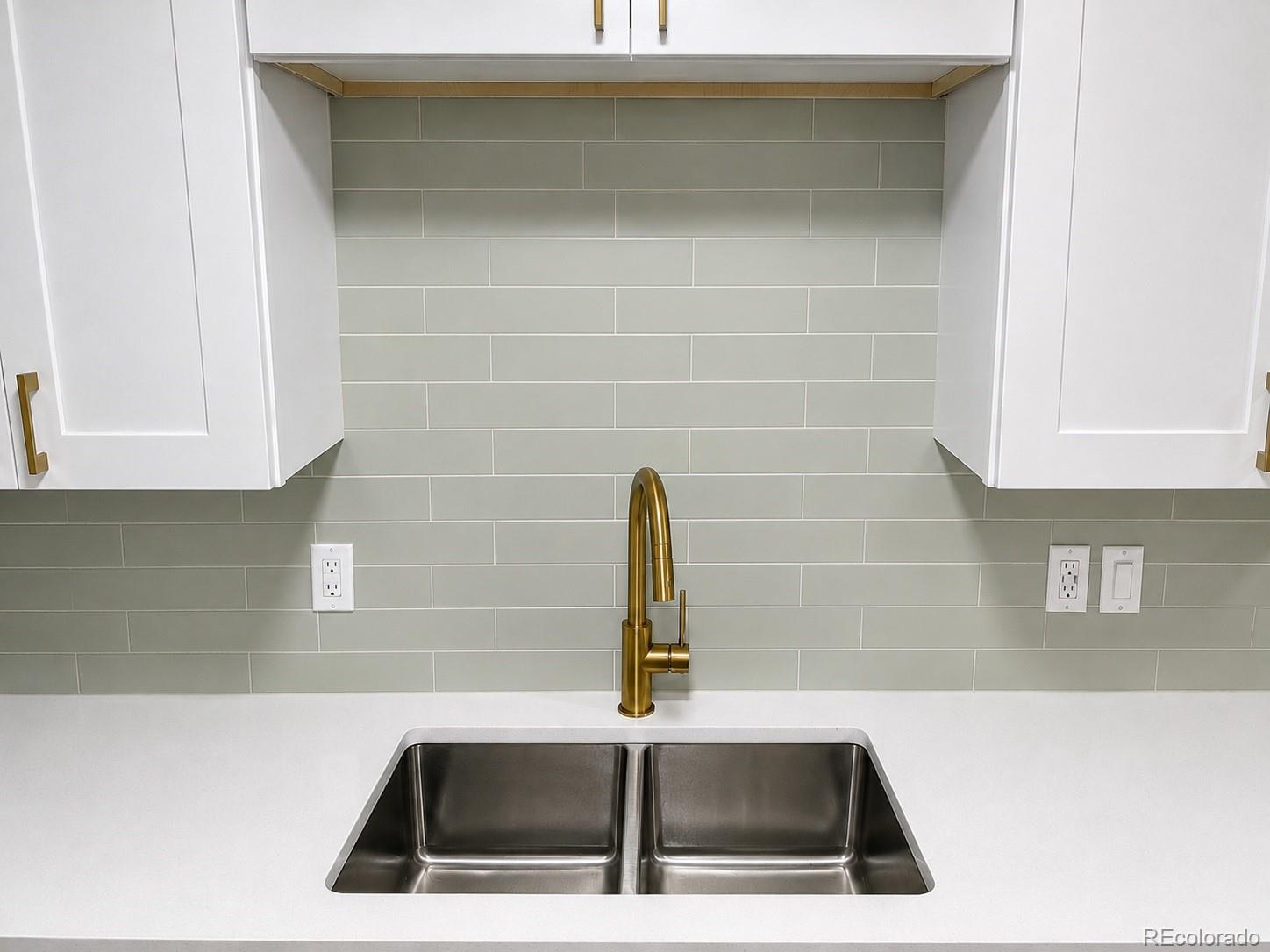 MLS Image #8 for 10702 e exposition avenue,aurora, Colorado