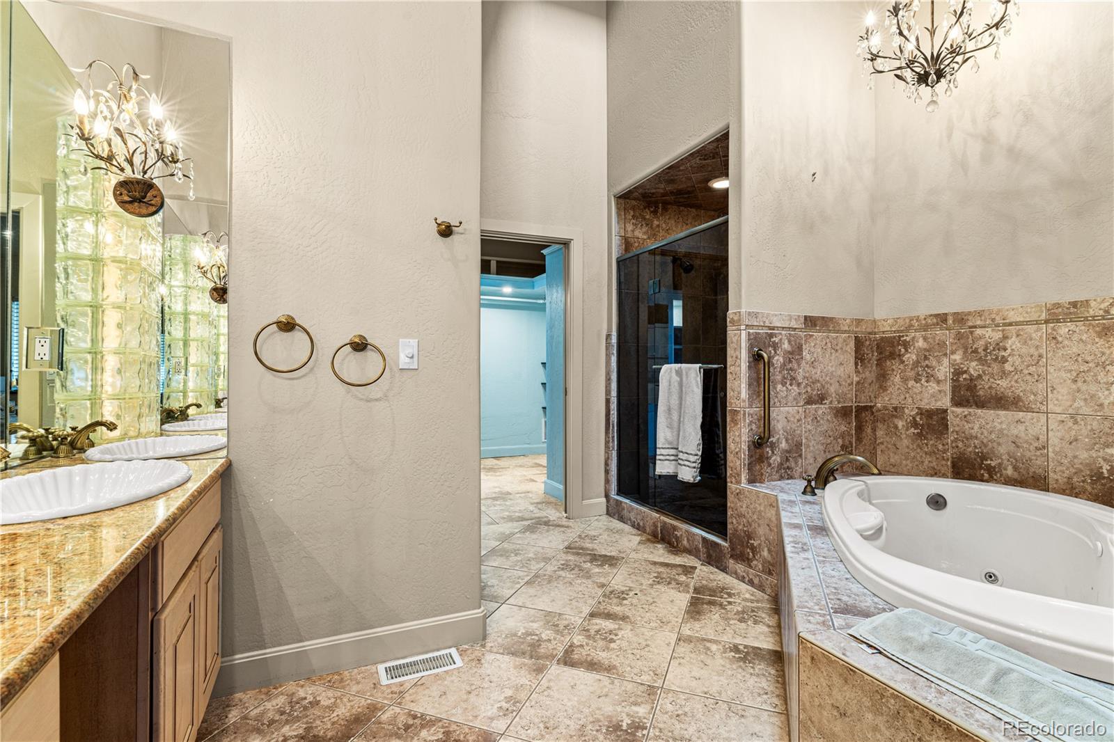 MLS Image #20 for 50  aberdeen bluff,pueblo, Colorado