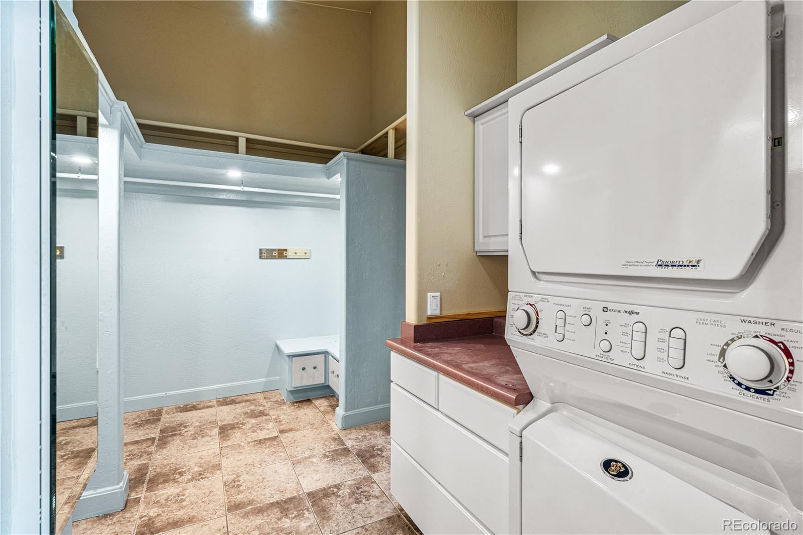 MLS Image #22 for 50  aberdeen bluff,pueblo, Colorado