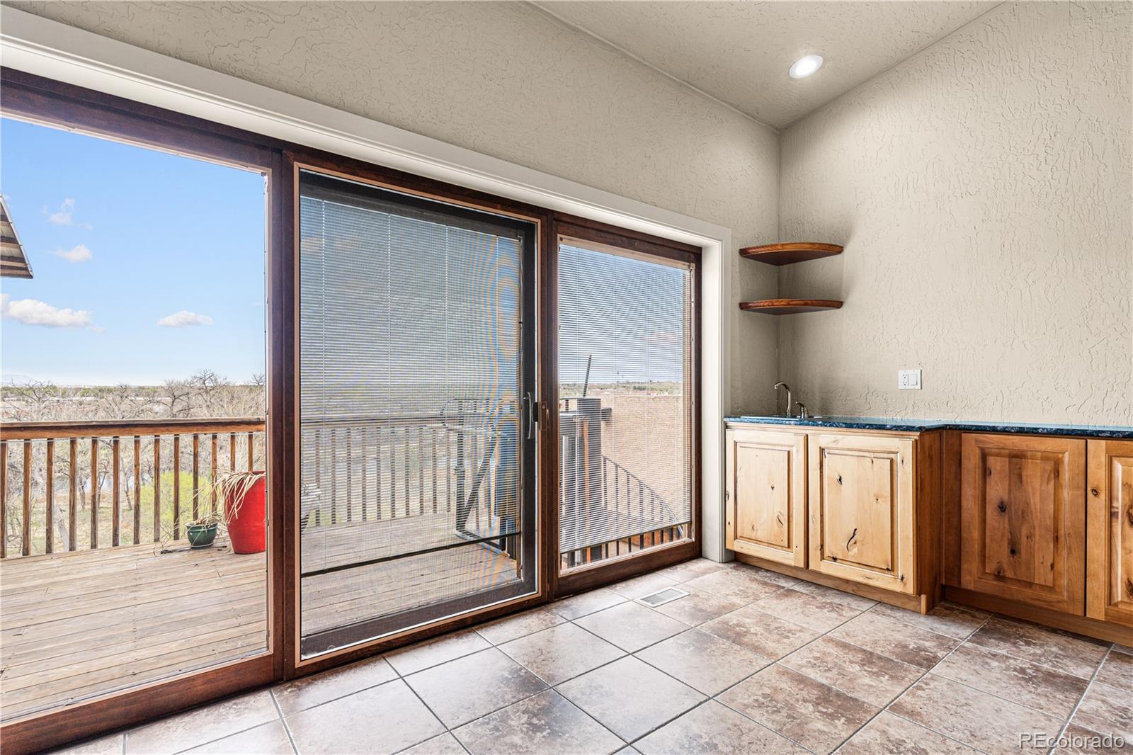 MLS Image #26 for 50  aberdeen bluff,pueblo, Colorado