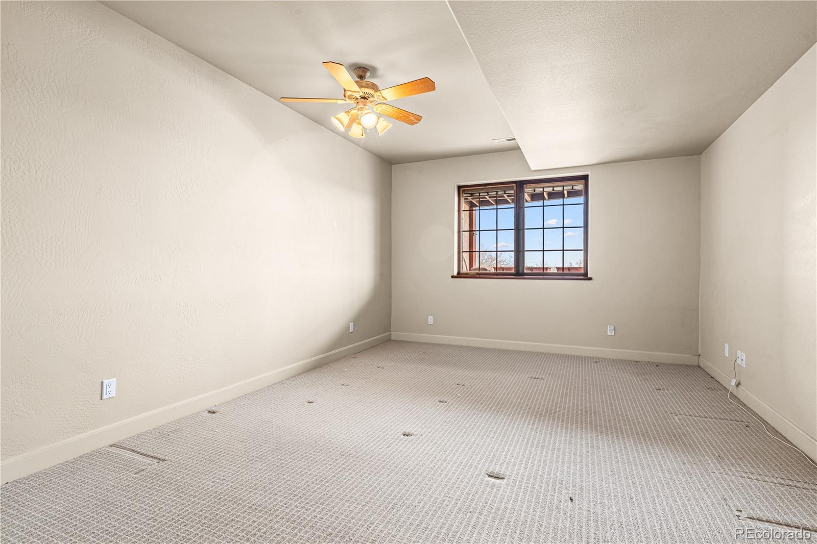 MLS Image #36 for 50  aberdeen bluff,pueblo, Colorado