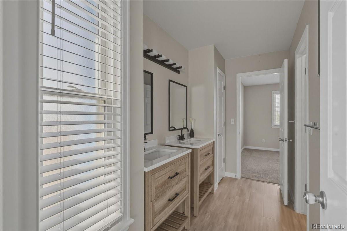 MLS Image #13 for 19333 e prentice place,centennial, Colorado