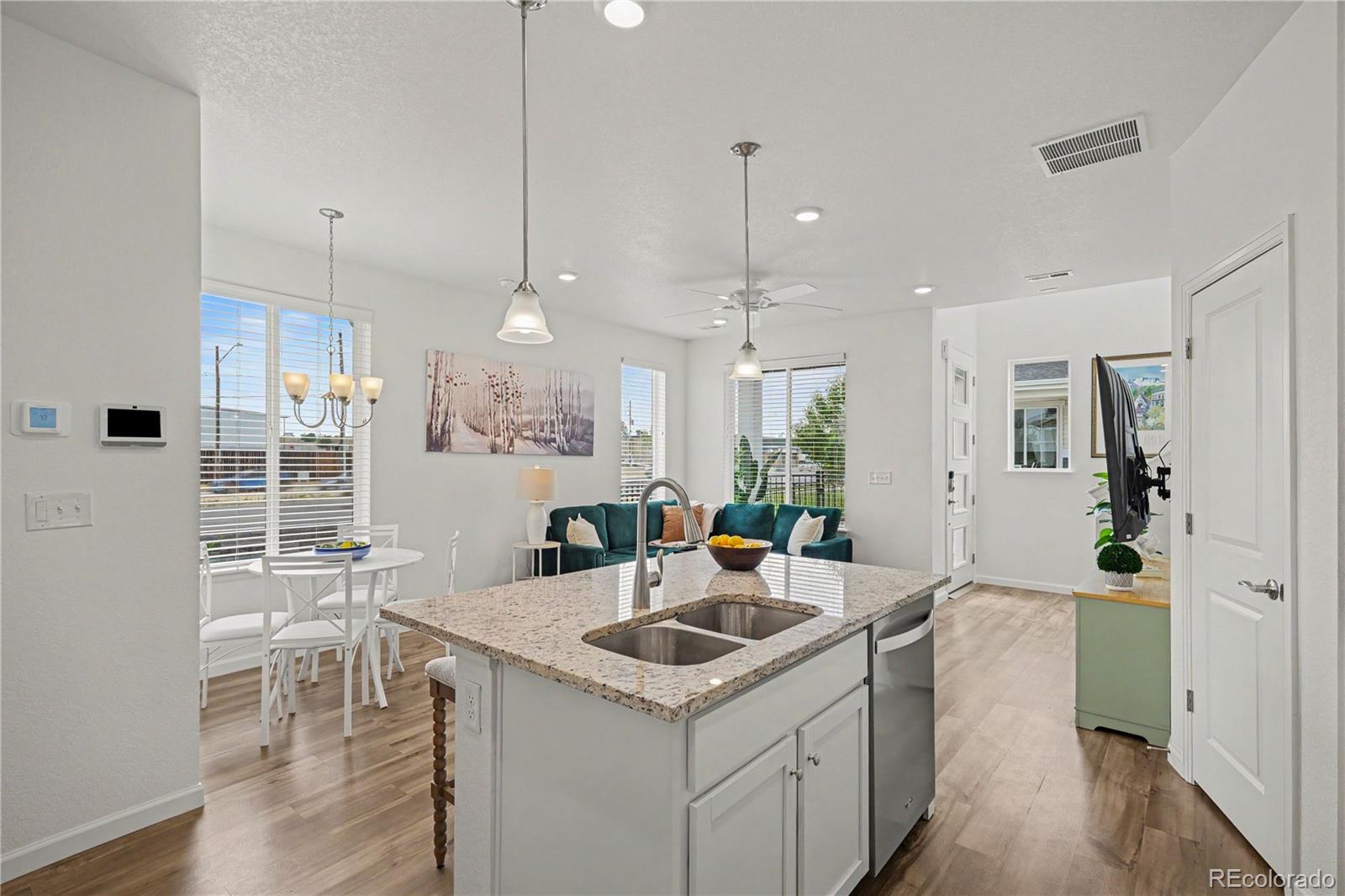 MLS Image #11 for 1862 s poplar court,denver, Colorado