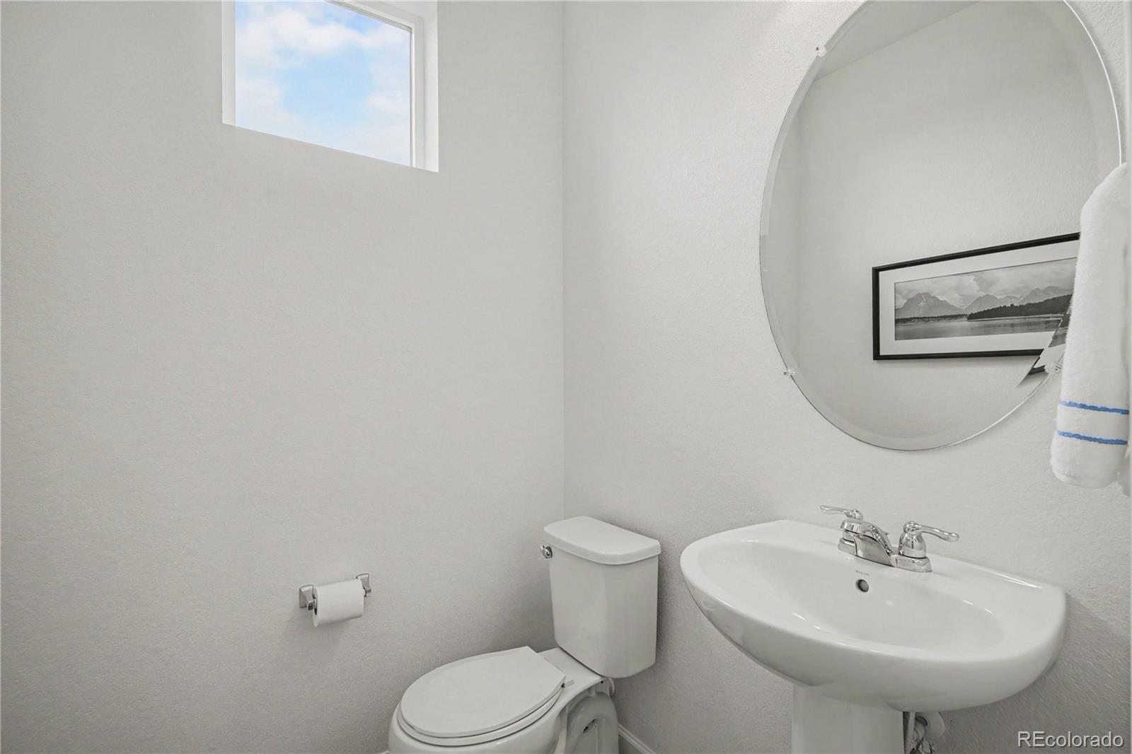 MLS Image #12 for 1862 s poplar court,denver, Colorado