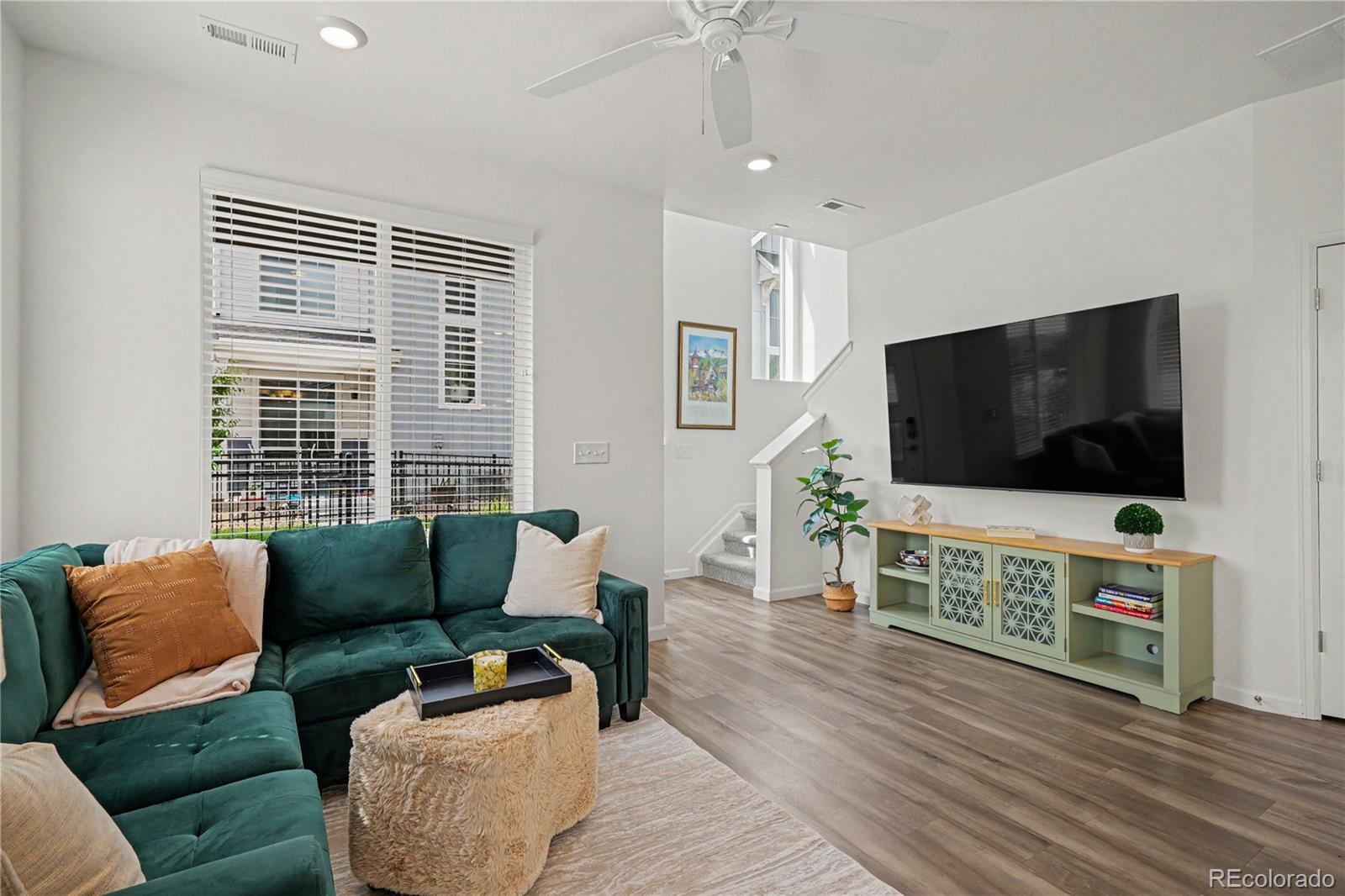 MLS Image #4 for 1862 s poplar court,denver, Colorado