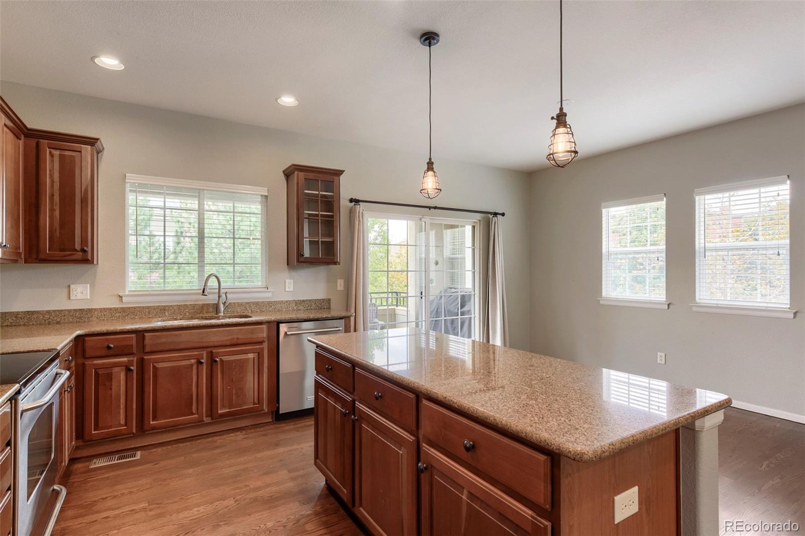 MLS Image #8 for 932  rockhurst drive,littleton, Colorado