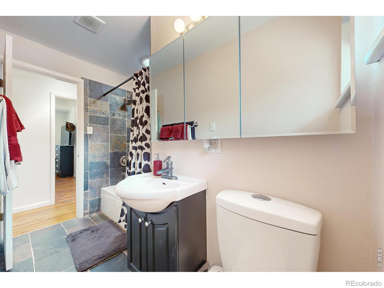 MLS Image #14 for 1320  27th street,greeley, Colorado