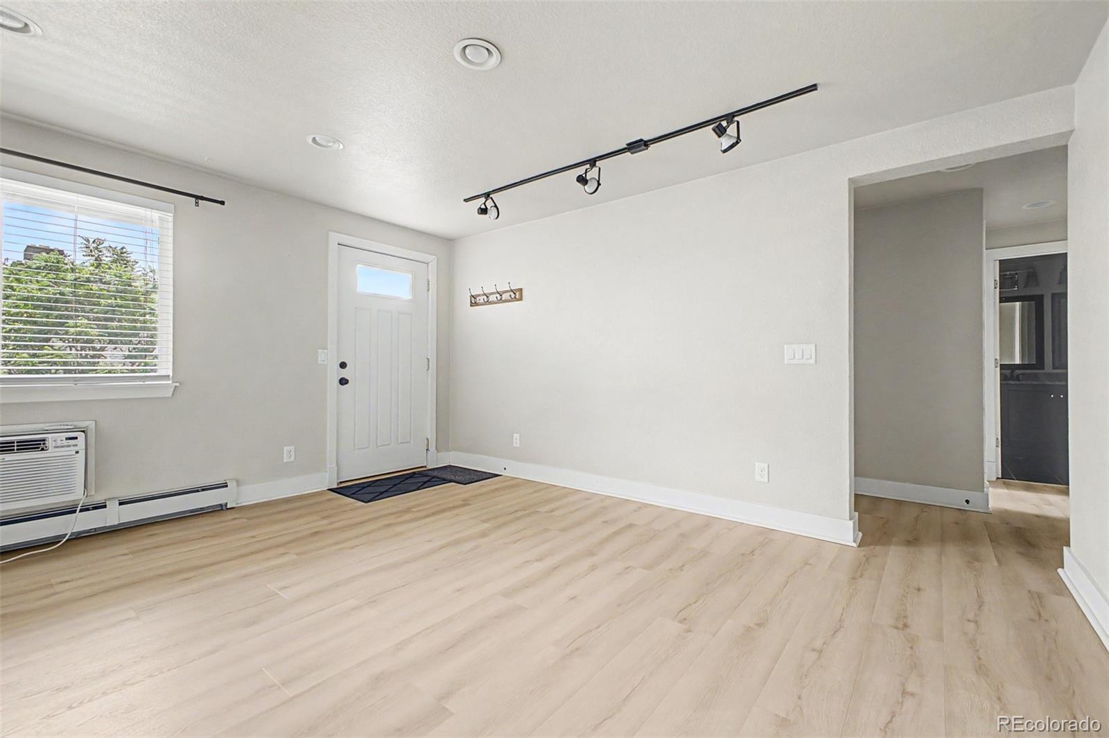MLS Image #10 for 120 s pennsylvania street,denver, Colorado