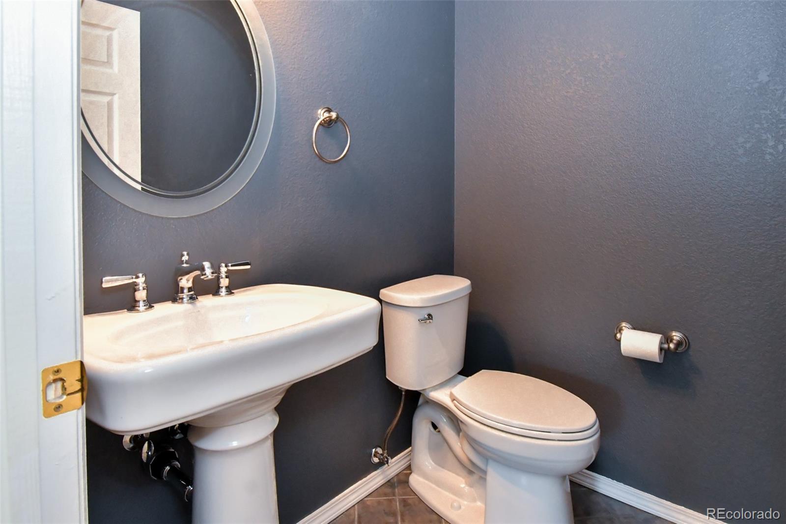 MLS Image #9 for 16359 e phillips drive,englewood, Colorado