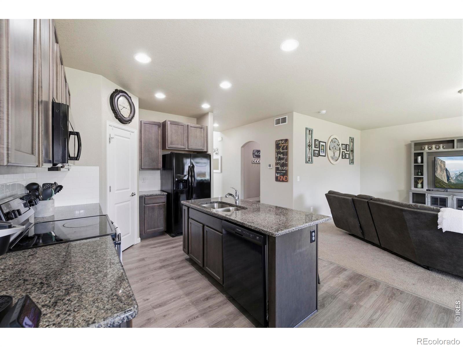 MLS Image #13 for 928 s depot drive,milliken, Colorado