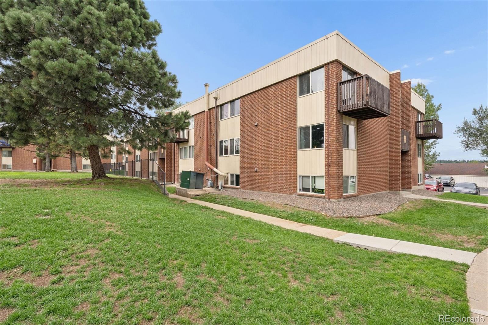 MLS Image #17 for 3633 s sheridan boulevard,denver, Colorado