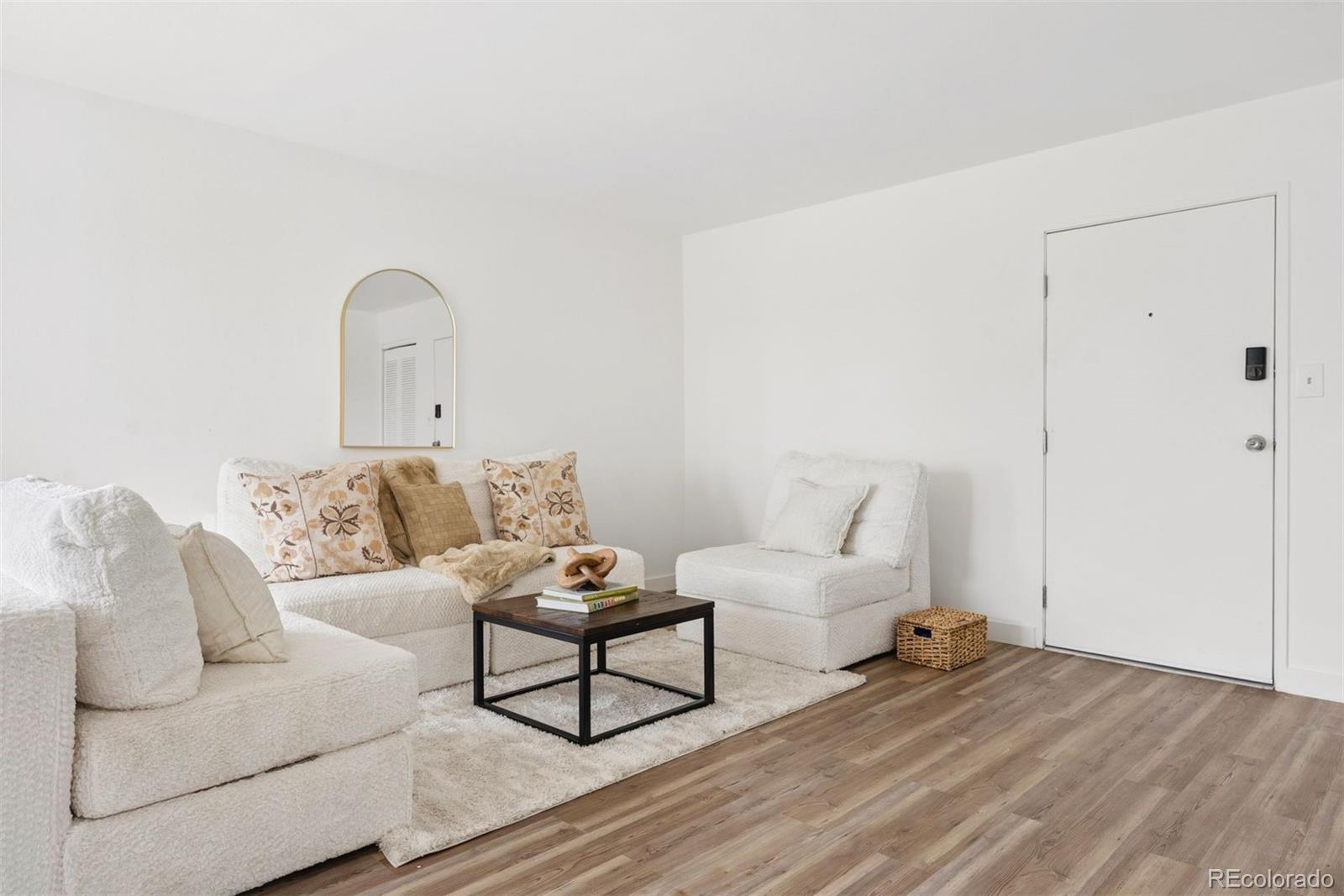 MLS Image #5 for 3633 s sheridan boulevard,denver, Colorado