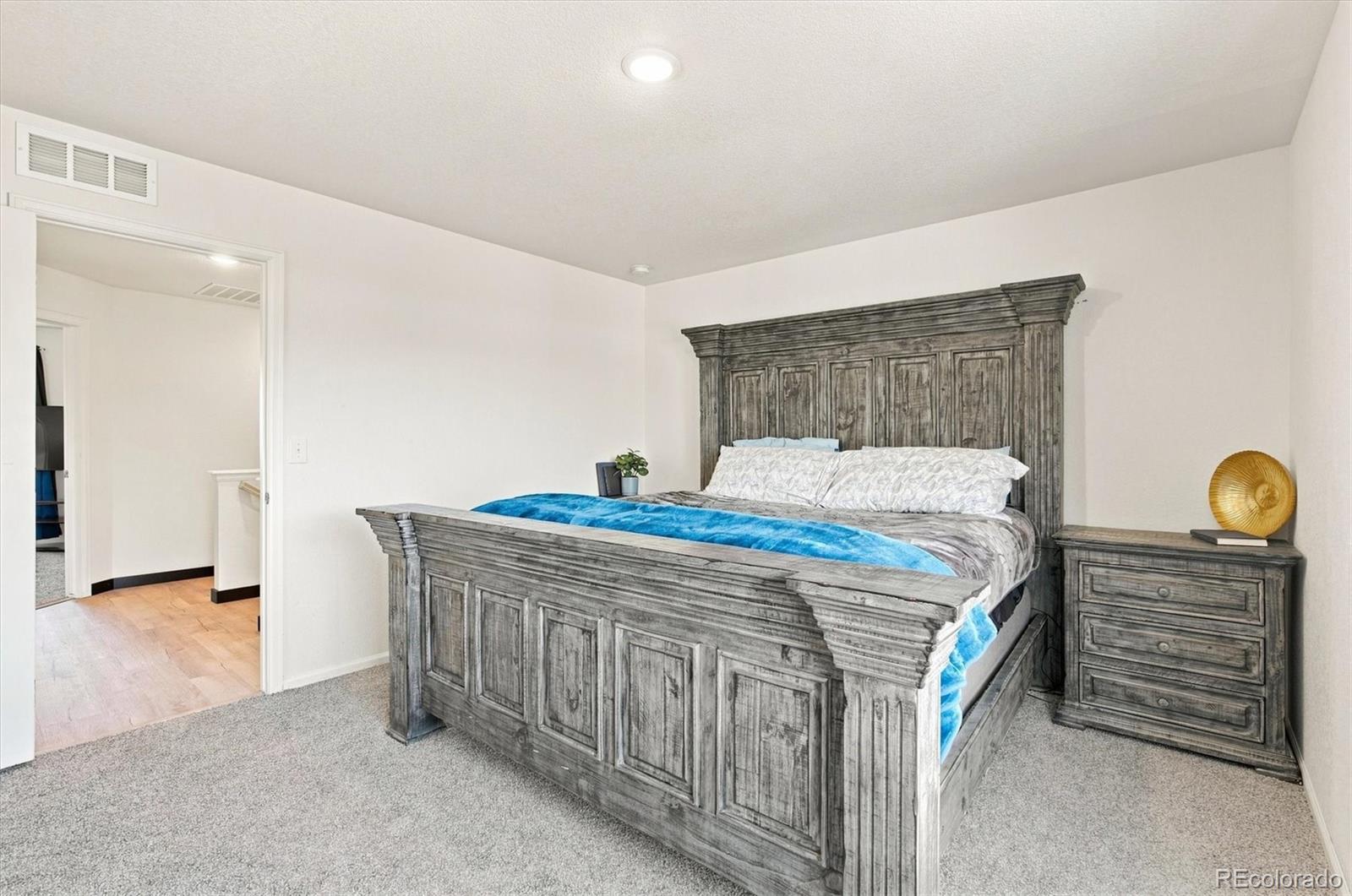 MLS Image #19 for 26236 e byers place,aurora, Colorado