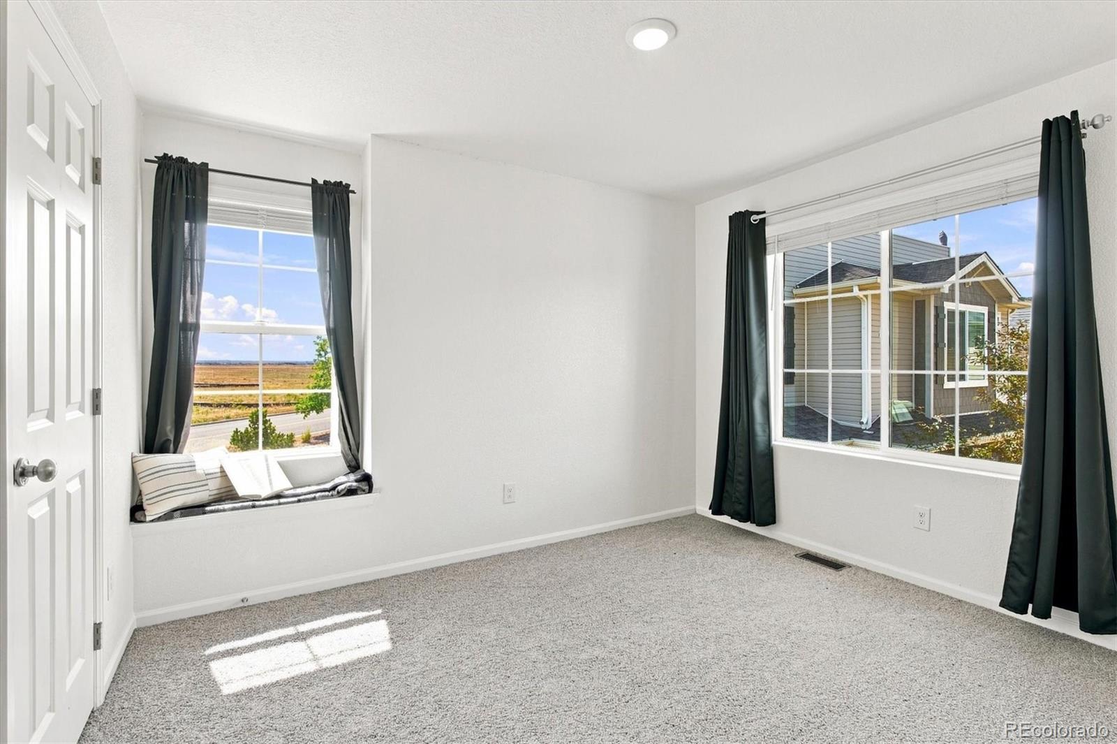 MLS Image #25 for 26236 e byers place,aurora, Colorado