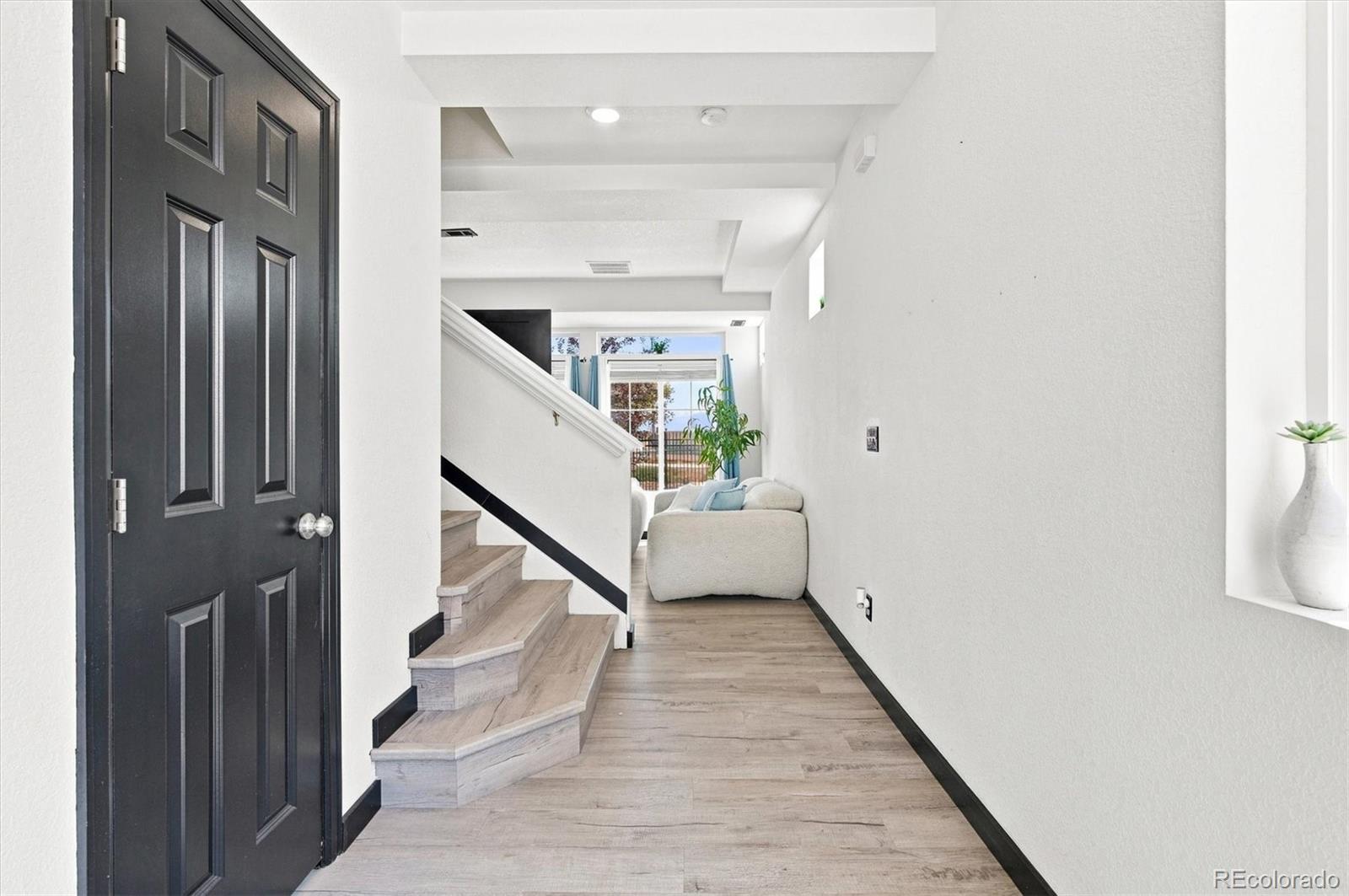 MLS Image #7 for 26236 e byers place,aurora, Colorado