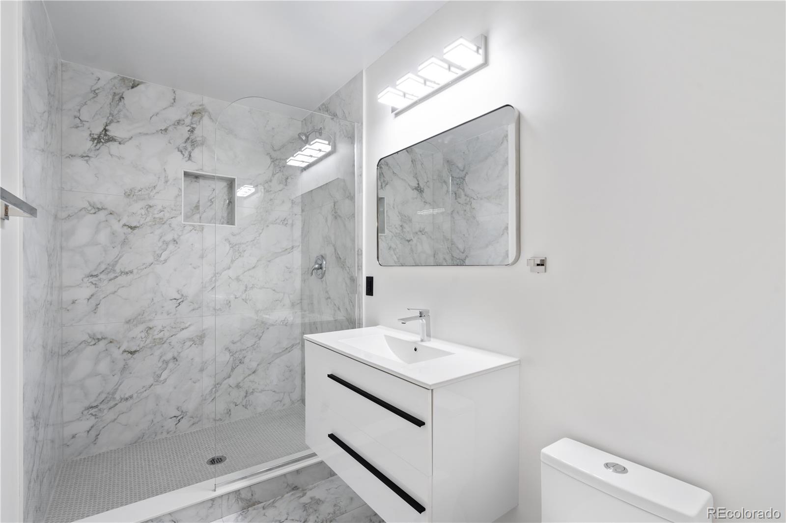 MLS Image #15 for 5655 e minnesota drive,denver, Colorado