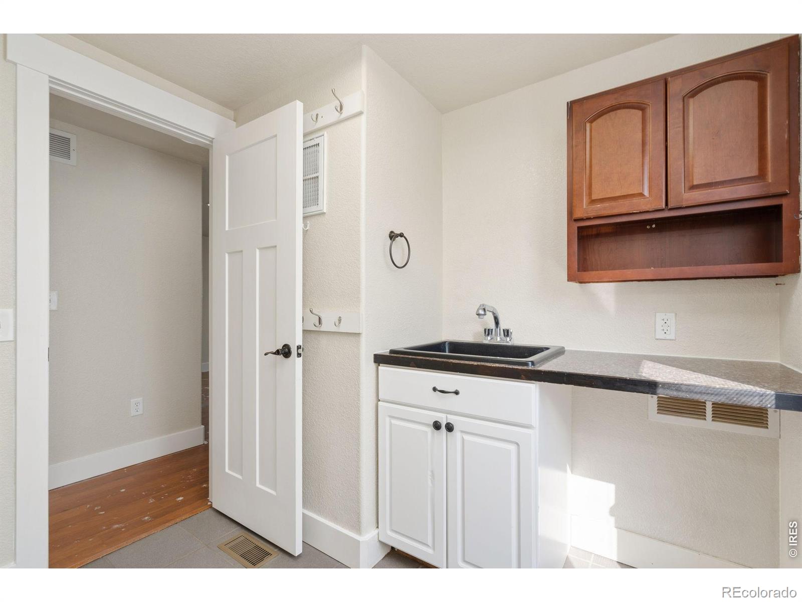 MLS Image #15 for 14450 n county road 9 ,wellington, Colorado