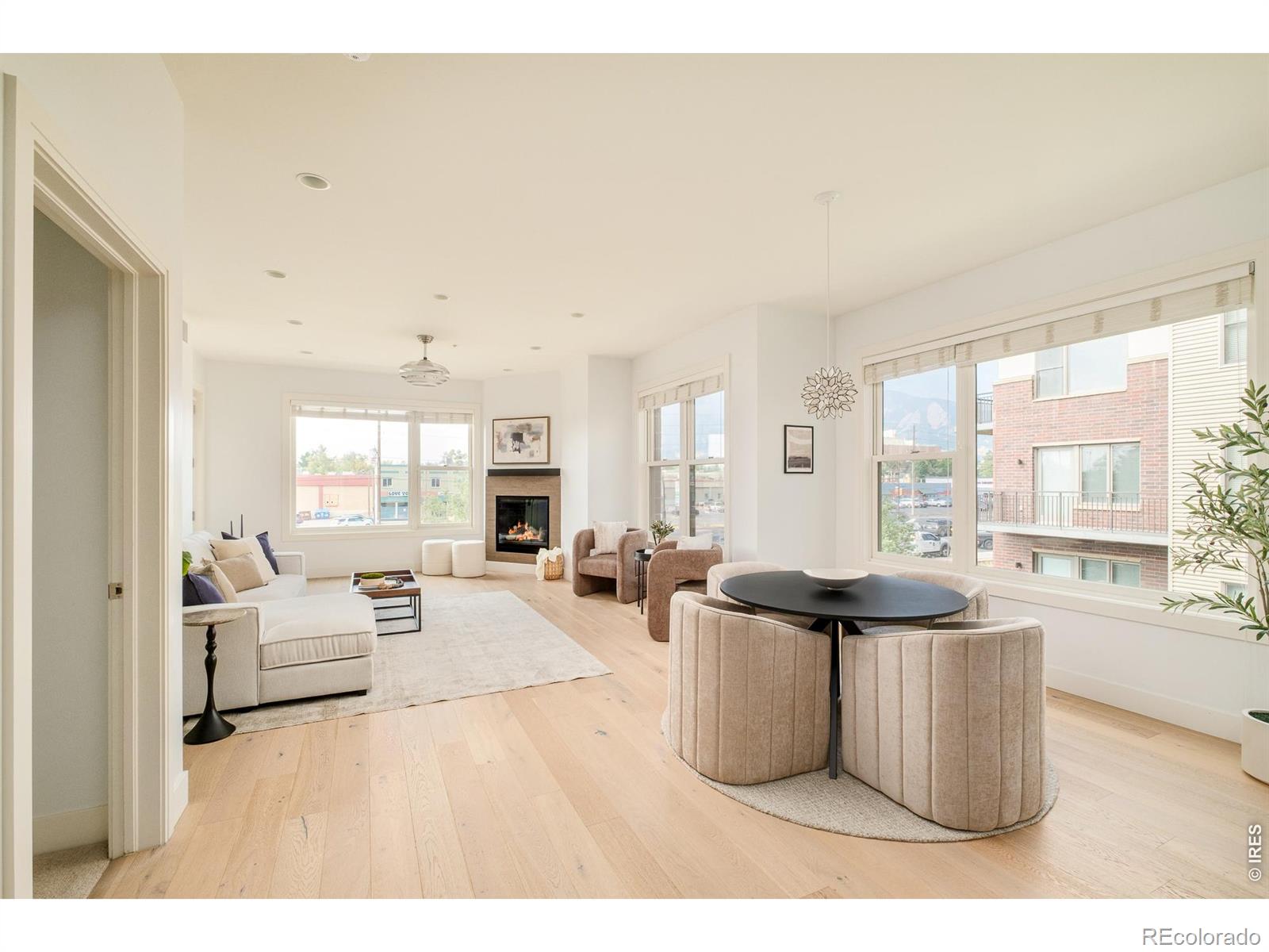 MLS Image #10 for 3301  arapahoe avenue,boulder, Colorado