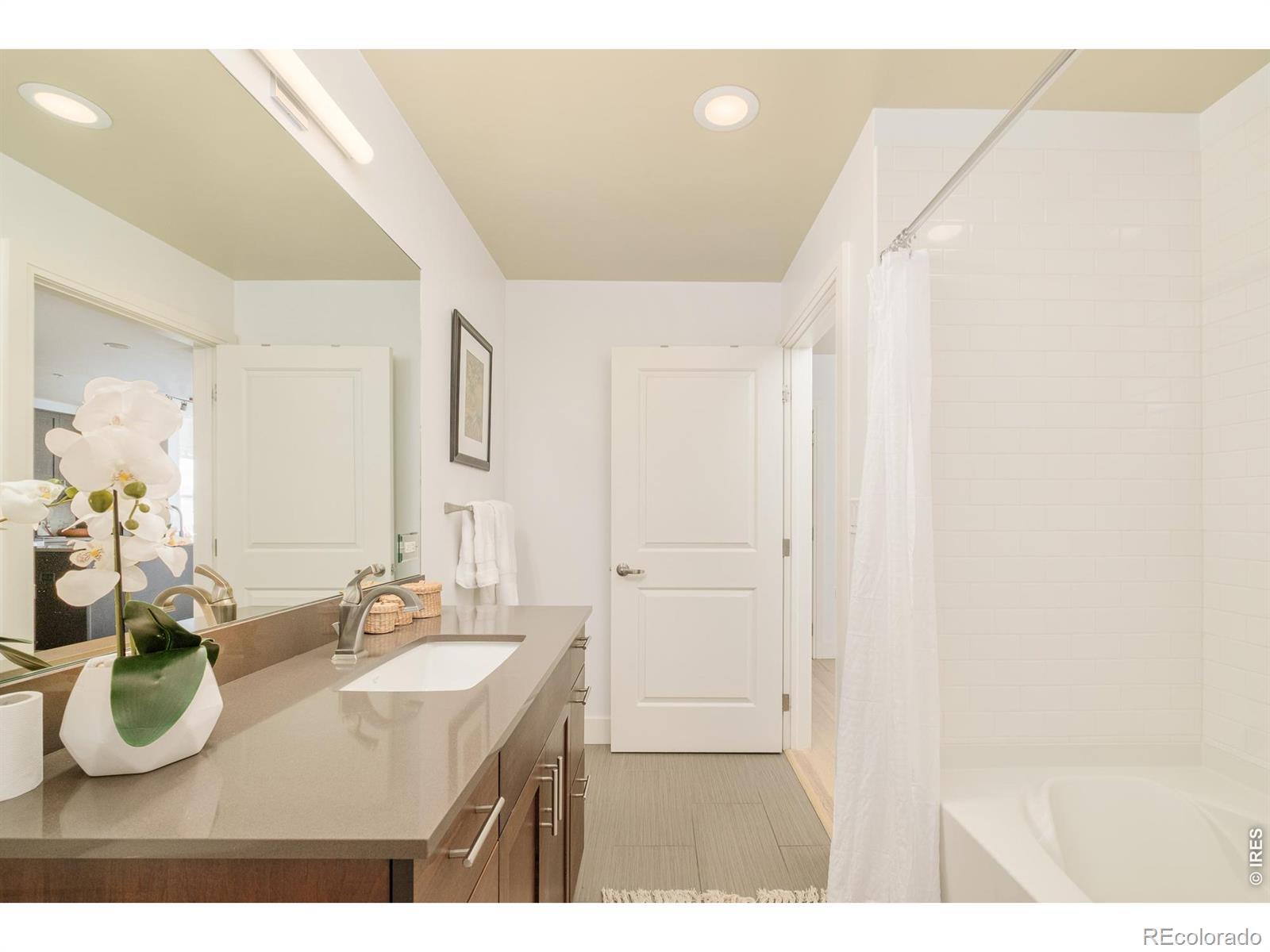 MLS Image #27 for 3301  arapahoe avenue,boulder, Colorado
