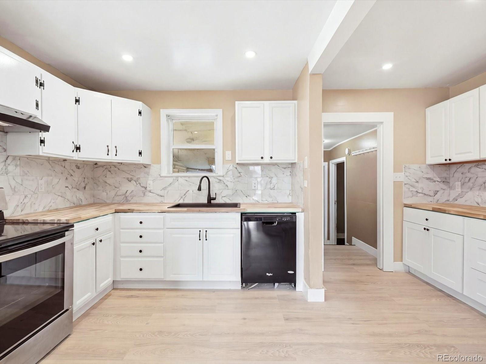MLS Image #31 for 1685  clinton street,aurora, Colorado