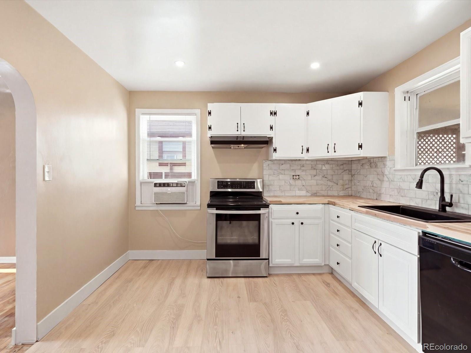 MLS Image #32 for 1685  clinton street,aurora, Colorado