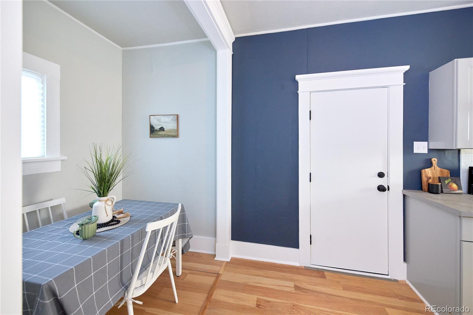 MLS Image #13 for 2901 s sherman street,englewood, Colorado