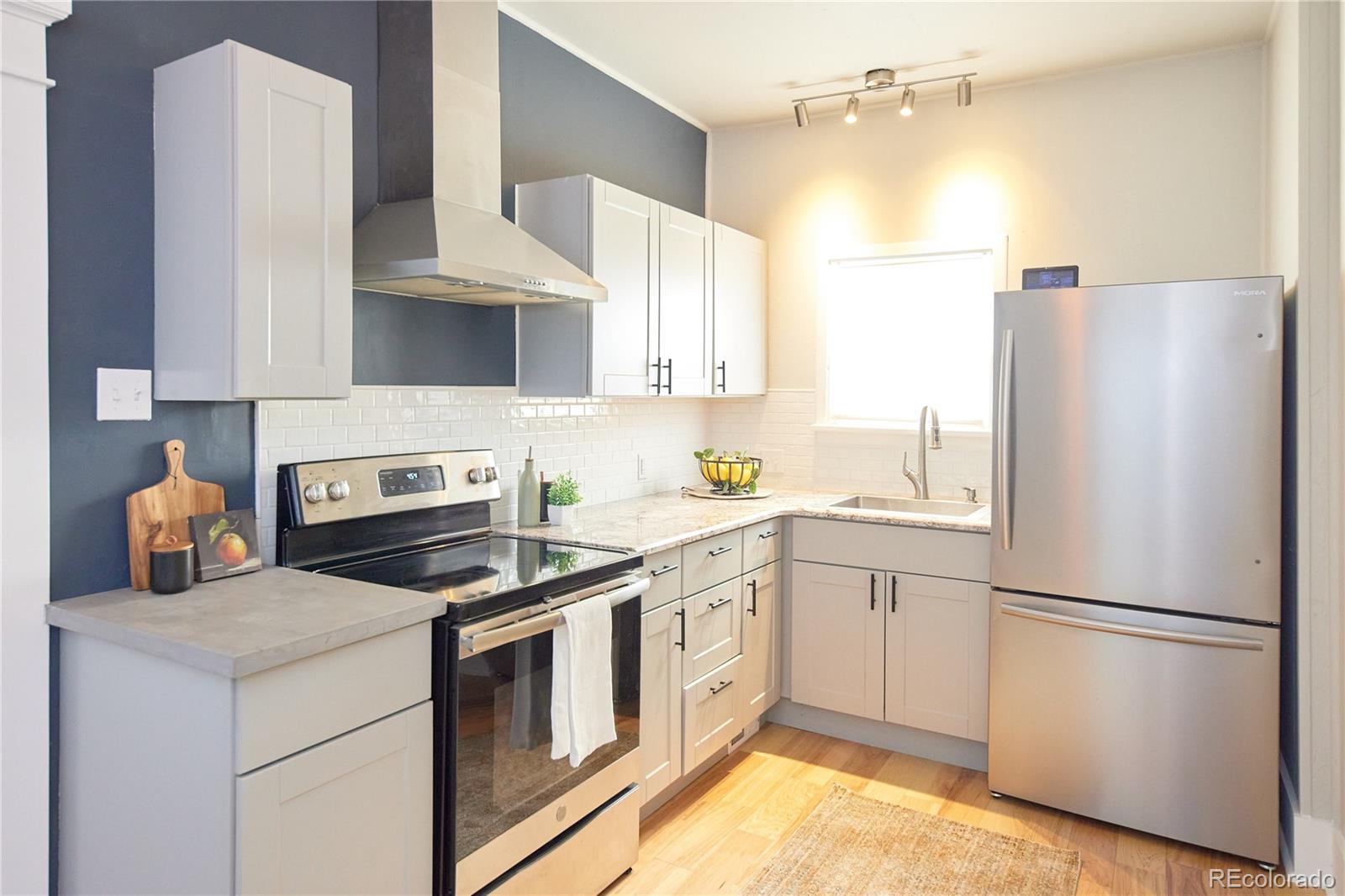 MLS Image #8 for 2901 s sherman street,englewood, Colorado