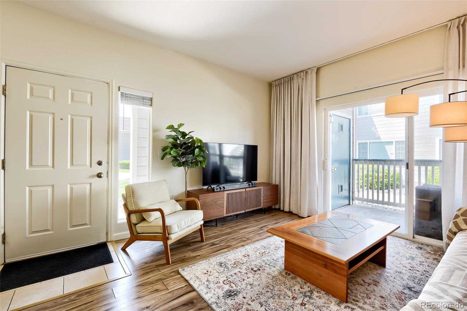MLS Image #5 for 8365  pebble creek way,littleton, Colorado