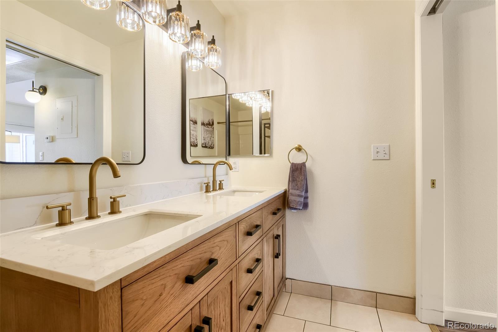 MLS Image #6 for 8365  pebble creek way,littleton, Colorado