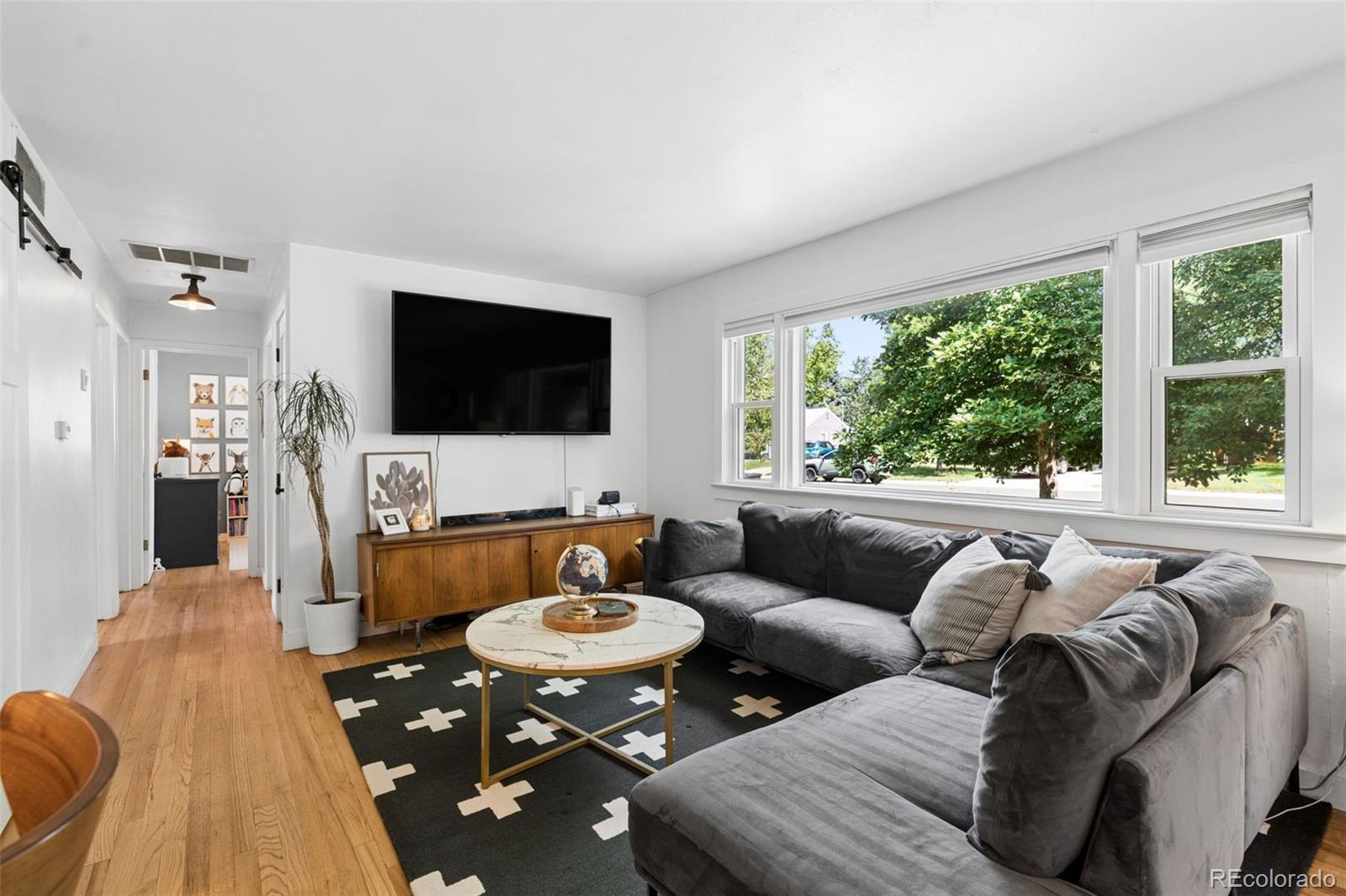 MLS Image #11 for 1361 s glencoe street,denver, Colorado