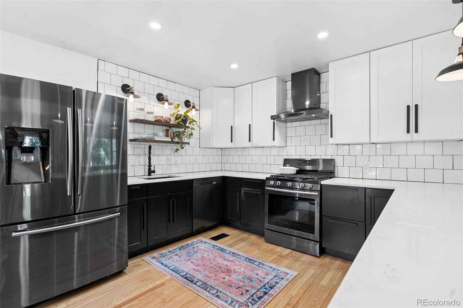 MLS Image #17 for 1361 s glencoe street,denver, Colorado