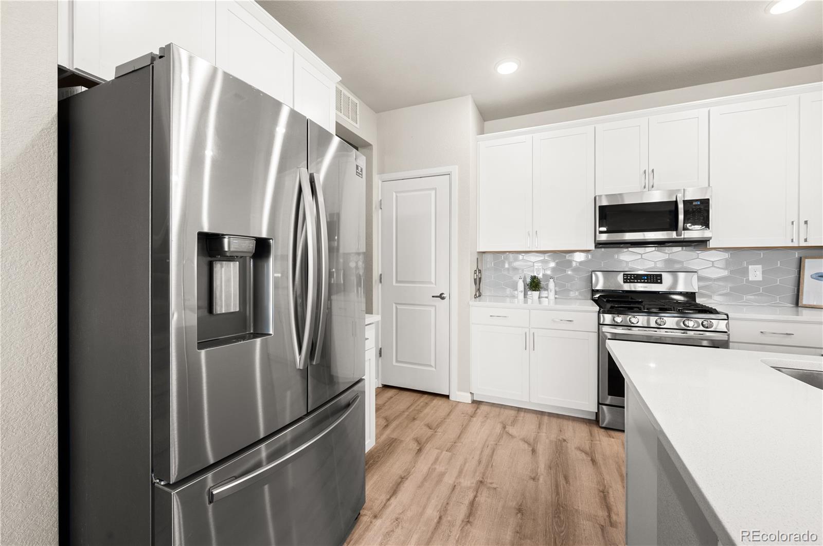 MLS Image #13 for 10597  paris street,henderson, Colorado