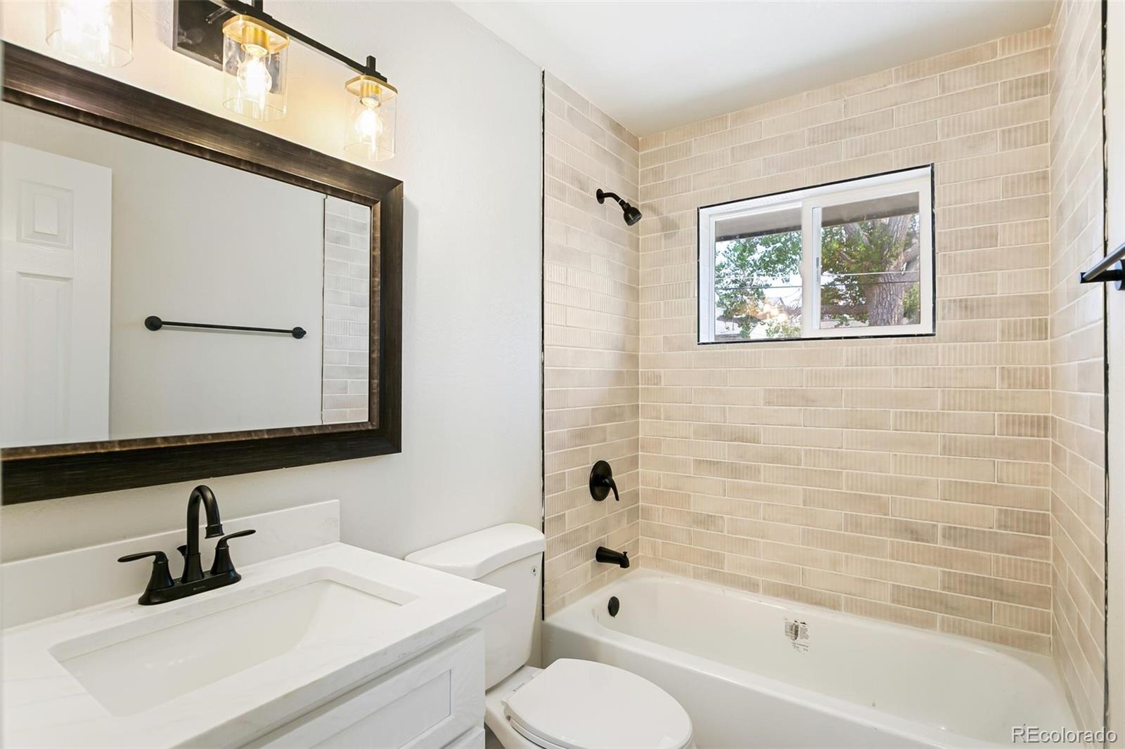 MLS Image #13 for 7108  huron street,denver, Colorado