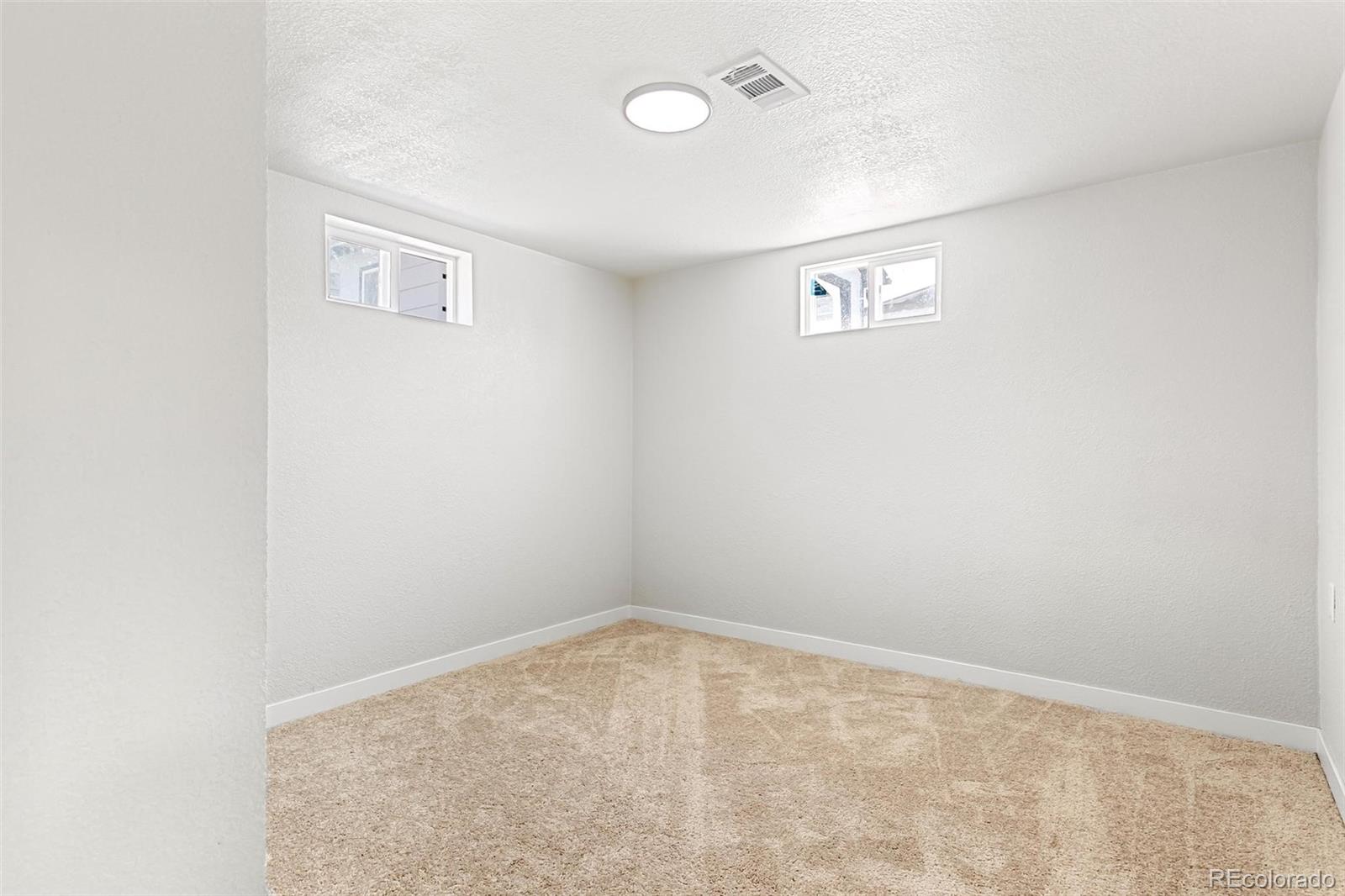 MLS Image #16 for 7108  huron street,denver, Colorado