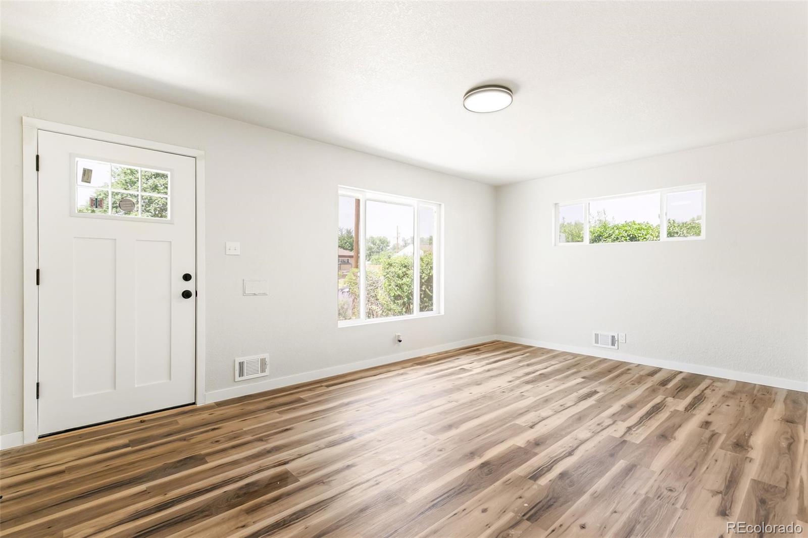 MLS Image #2 for 7108  huron street,denver, Colorado