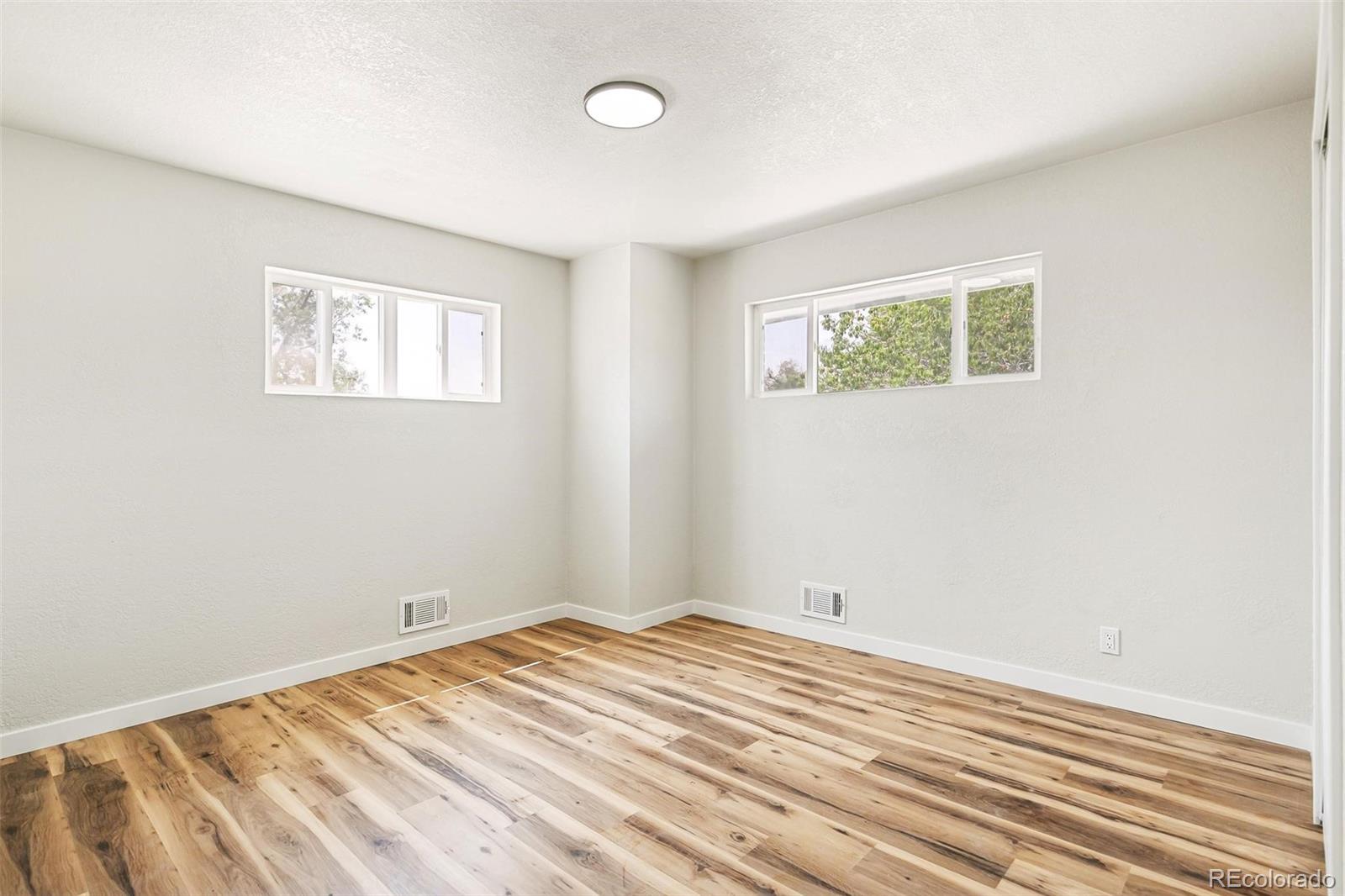 MLS Image #8 for 7108  huron street,denver, Colorado