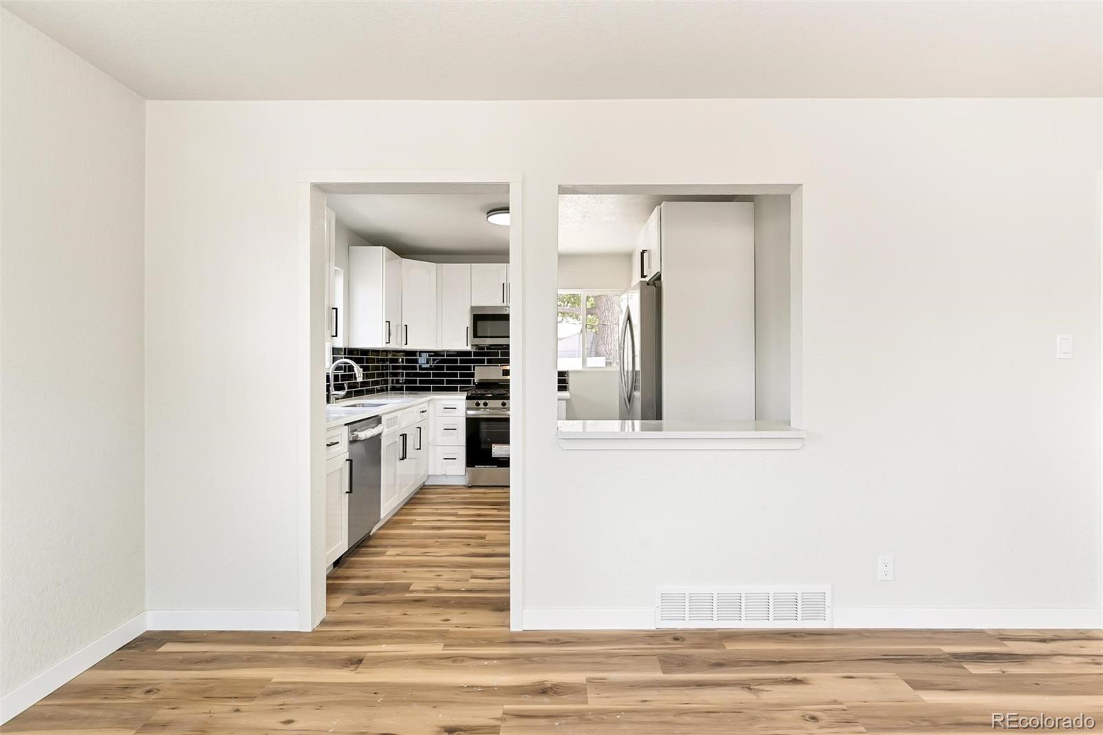 MLS Image #9 for 7108  huron street,denver, Colorado
