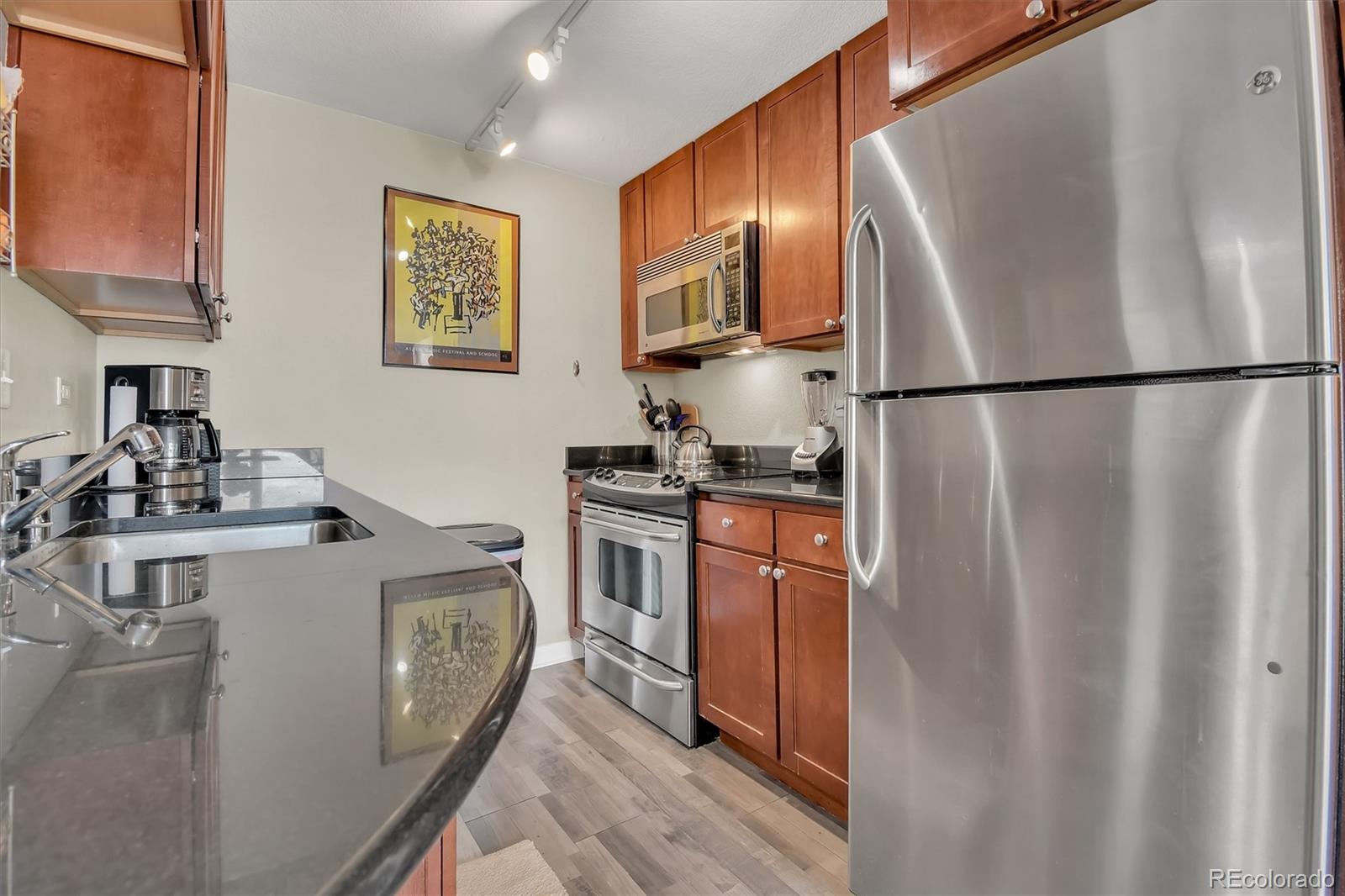 MLS Image #7 for 1150  vine street,denver, Colorado