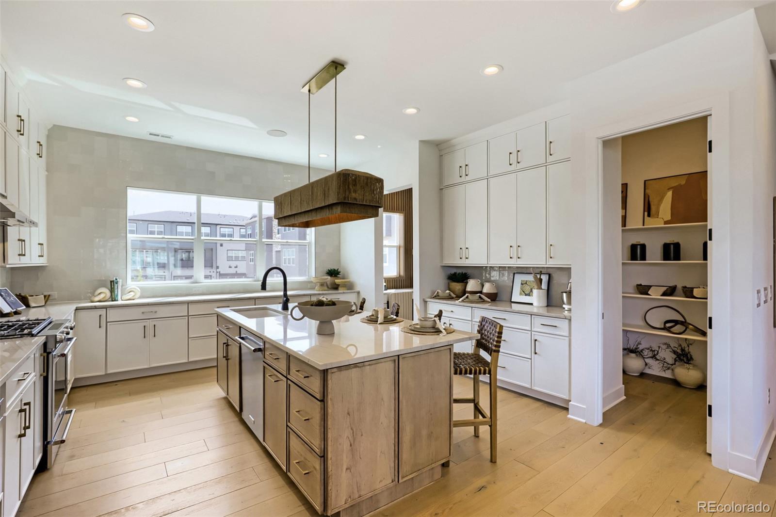 MLS Image #6 for 6272 n killarney street ,aurora, Colorado