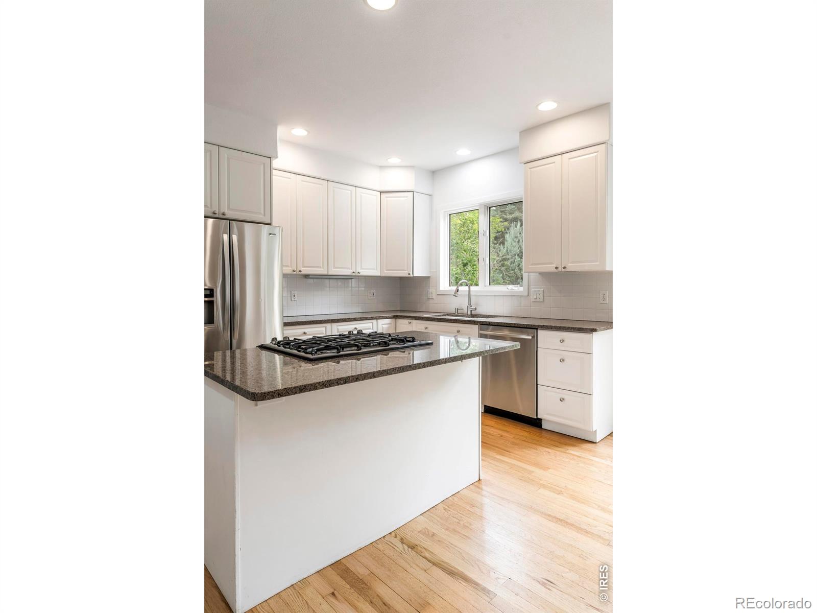 MLS Image #13 for 4507 s hampton circle,boulder, Colorado