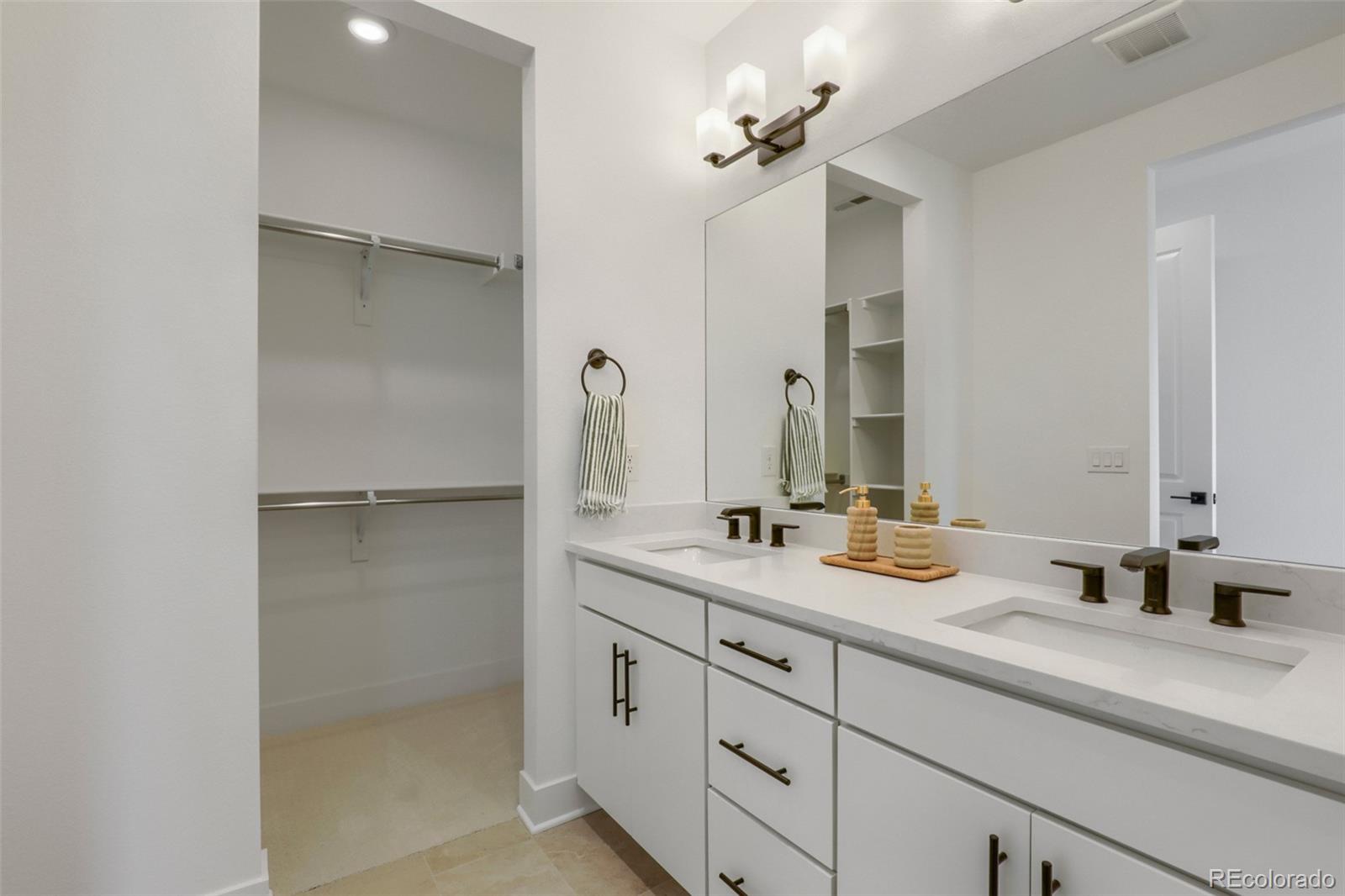 MLS Image #16 for 20577 e 62nd drive ,aurora, Colorado
