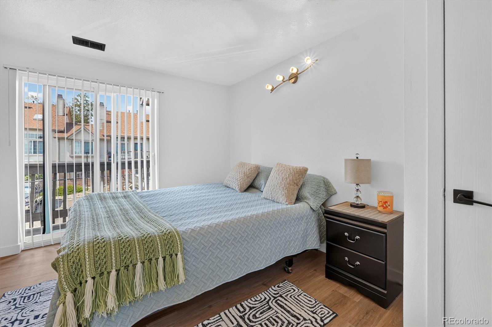 MLS Image #11 for 155 s sable boulevard,aurora, Colorado