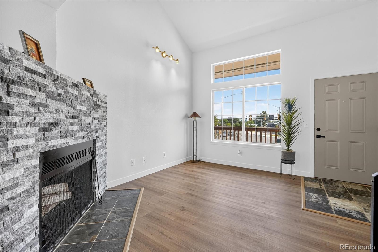 MLS Image #4 for 155 s sable boulevard,aurora, Colorado