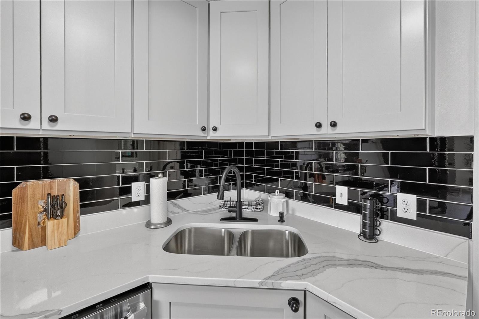 MLS Image #8 for 155 s sable boulevard,aurora, Colorado