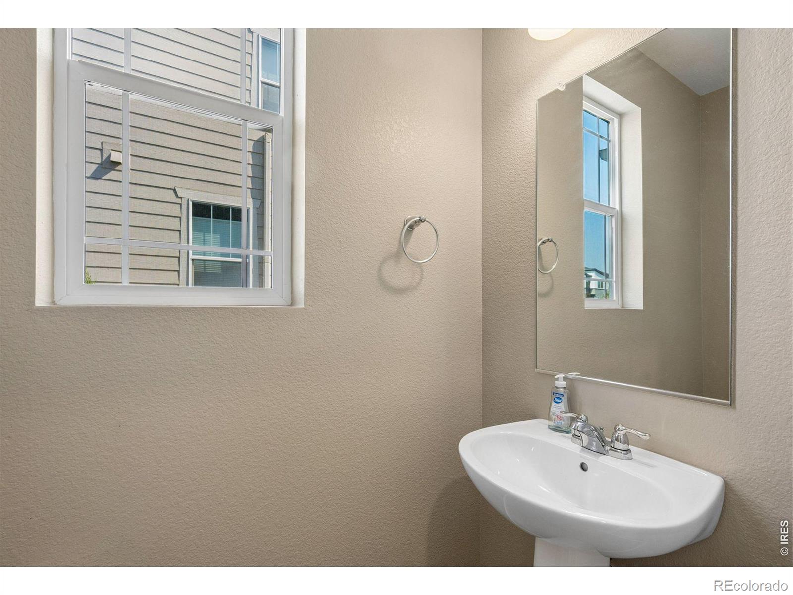 MLS Image #11 for 2478  winding drive,longmont, Colorado