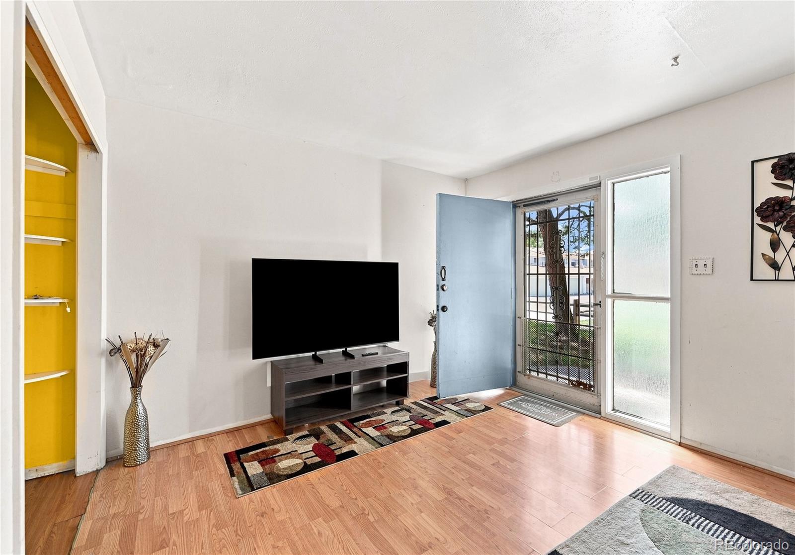 MLS Image #1 for 147  paris circle,aurora, Colorado