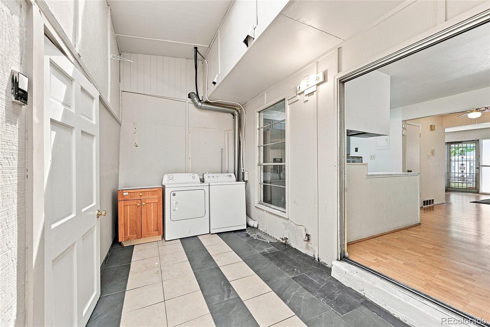 MLS Image #18 for 147  paris circle,aurora, Colorado