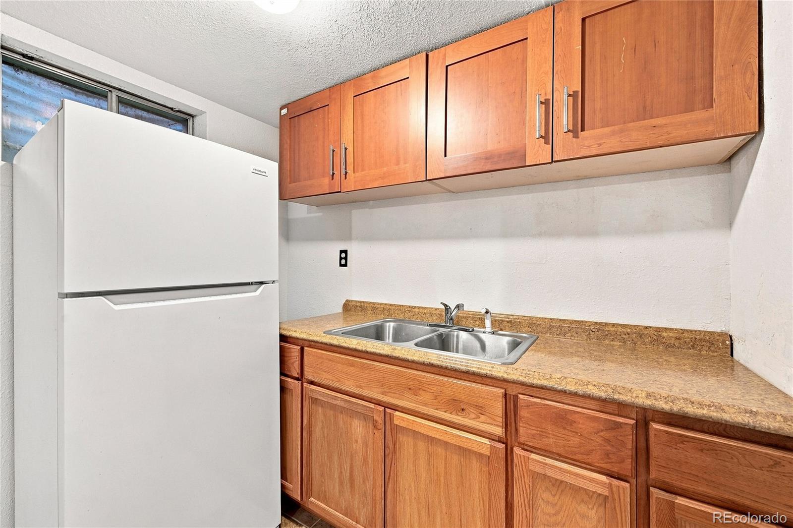MLS Image #24 for 147  paris circle,aurora, Colorado