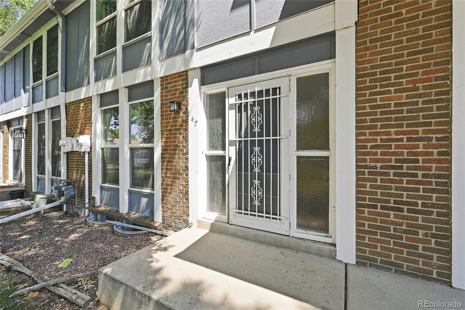 MLS Image #27 for 147  paris circle,aurora, Colorado